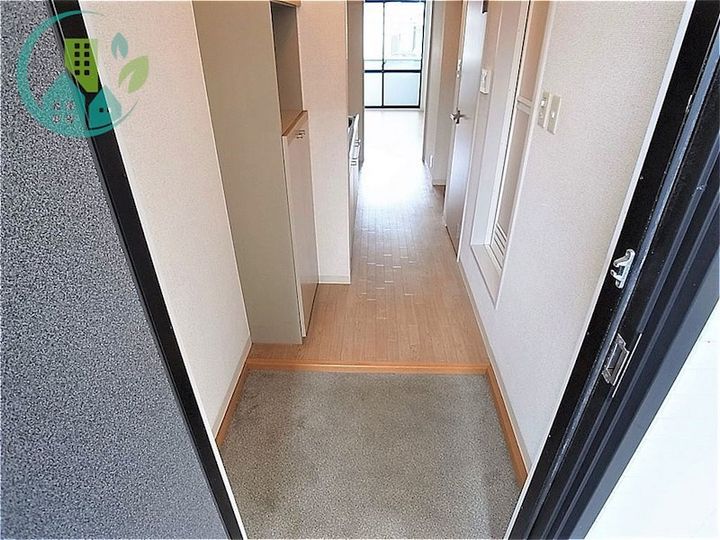 サムハイツ六甲の玄関