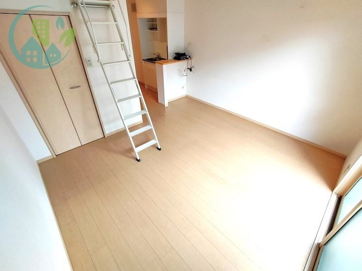 モナリエ六甲の居間