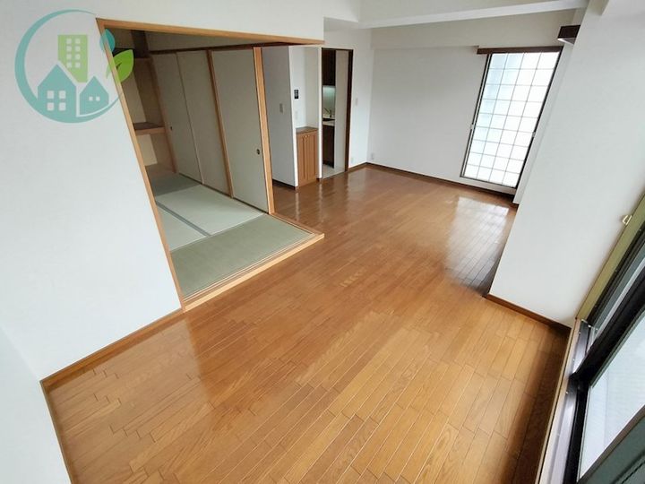 ステイツ神戸青谷・城の下通の居間