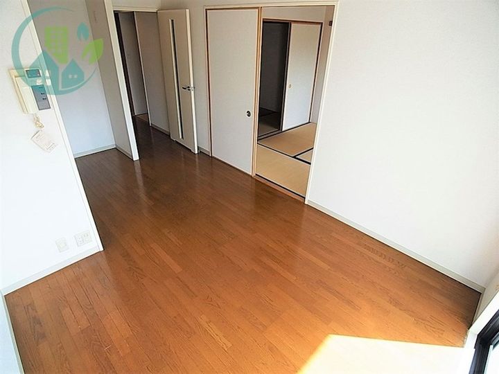 プロスペリテ神戸の居間