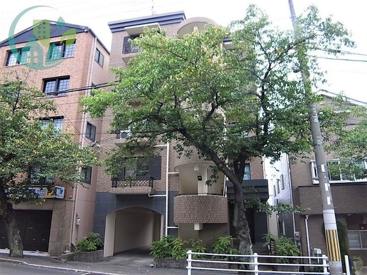 大栄・Kobe十一屋の外観