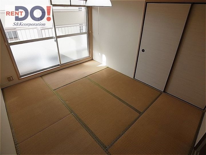 サンロイヤル王子の内装