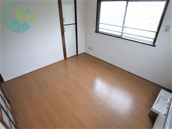 睦マンションの居間