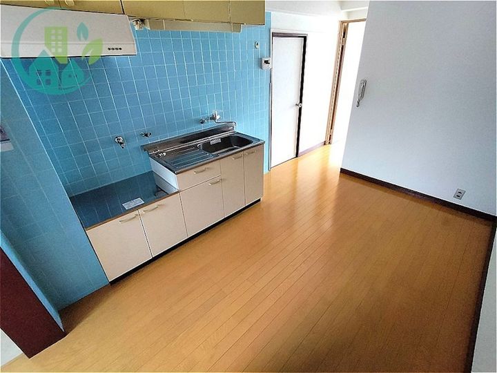 住吉サンライズマンションの居間