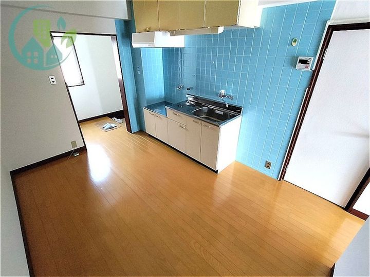住吉サンライズマンションの居間