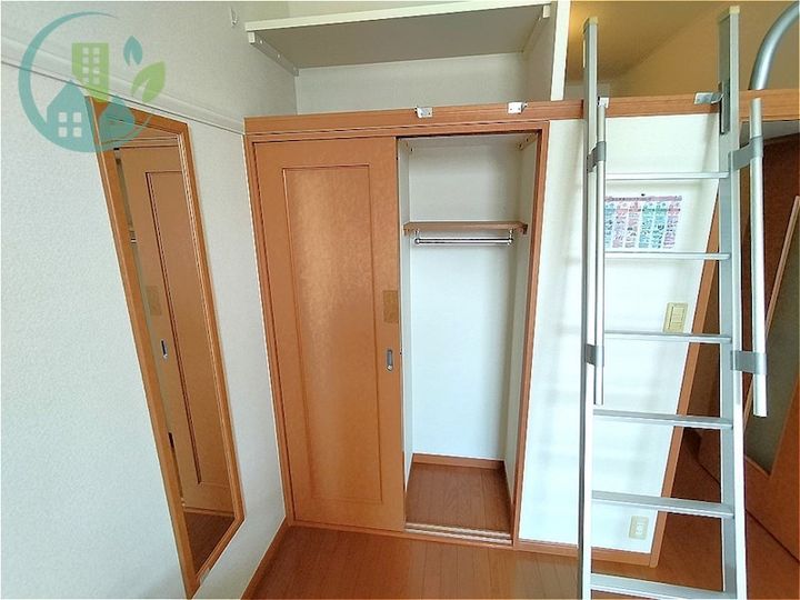 レオパレスEmirates住吉の内装