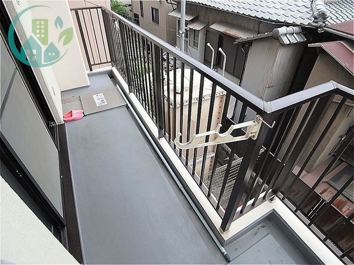 大栄・Kobe十一屋の内装
