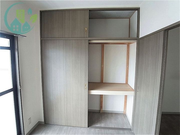 大栄・Kobe十一屋の内装