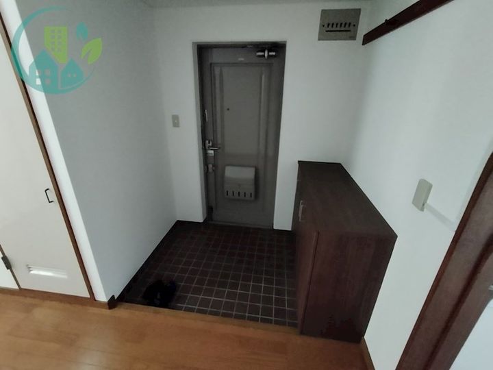 住吉山手荘の玄関