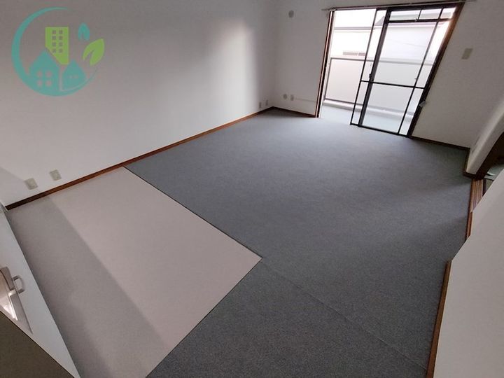 住吉山手荘の居間