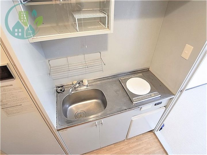 クレッシェンド岸地のキッチン