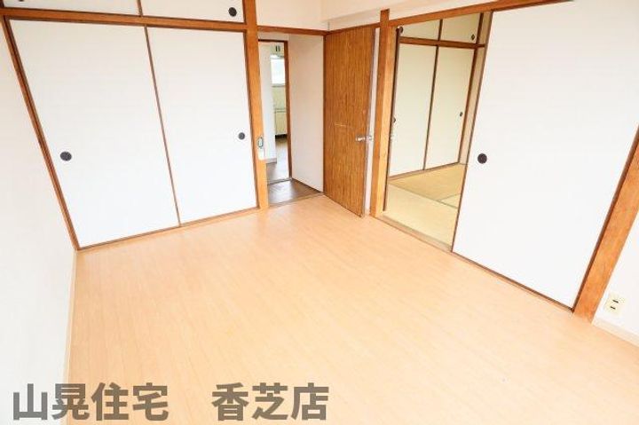 奈良県香芝市穴虫(マンション)の賃貸物件307の居間
