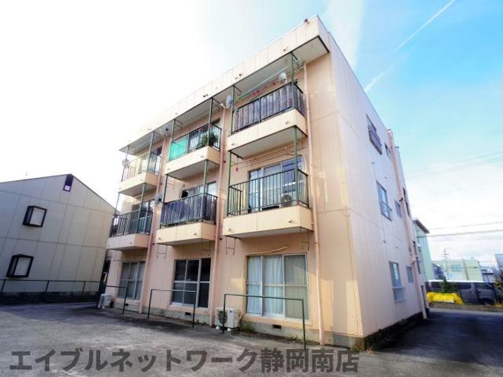 杉山マンション303の外観