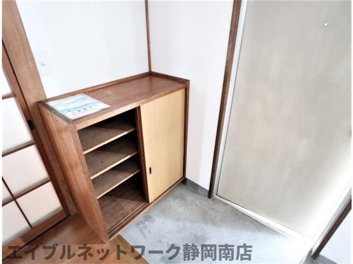 杉山マンション303の玄関