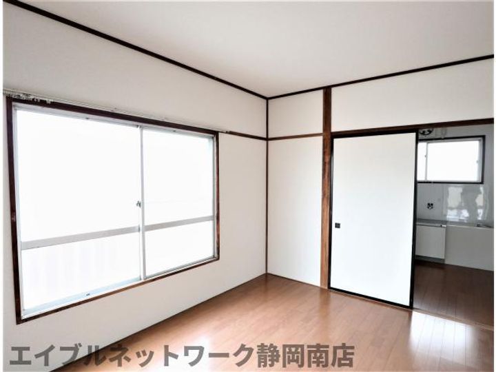 杉山マンション303の居間