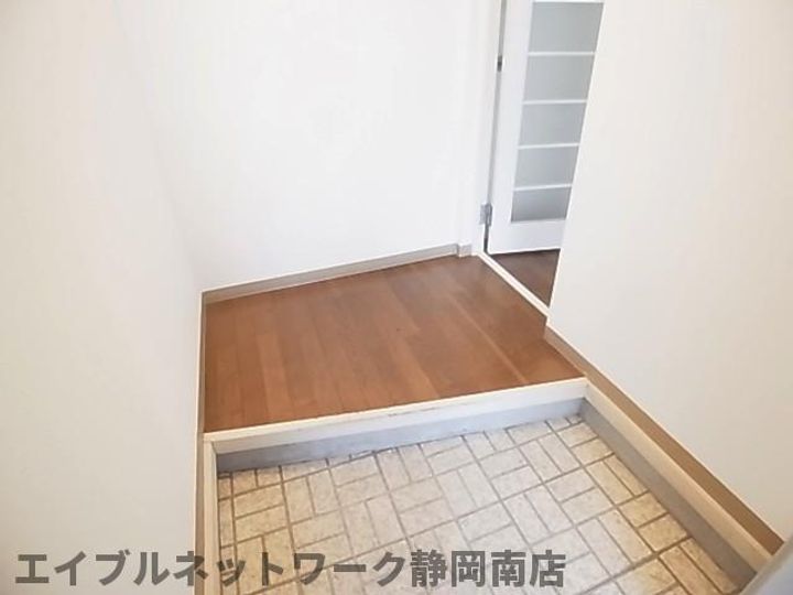スクウェア25 Bの玄関