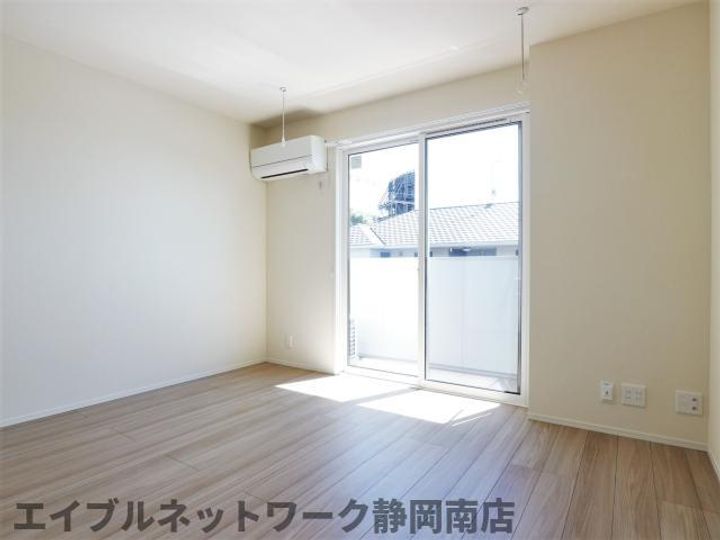 静岡県静岡市駿河区大谷(アパート)の賃貸物件206の居間