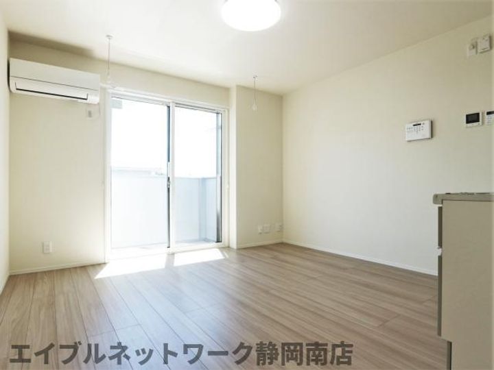 静岡県静岡市駿河区大谷(アパート)の賃貸物件206の居間
