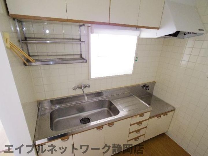 静岡県静岡市葵区上足洗1丁目(マンション)の賃貸物件のキッチン