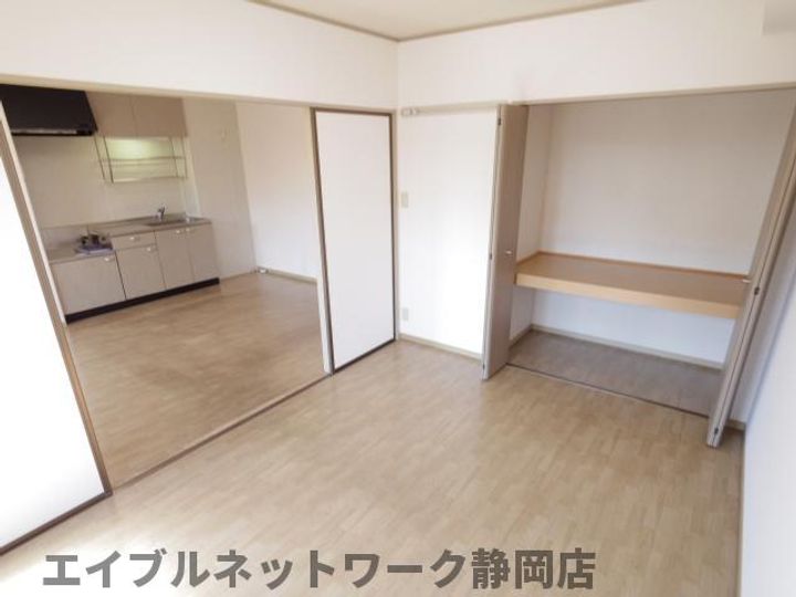 静岡県静岡市葵区沓谷5丁目(アパート)の賃貸物件の内装