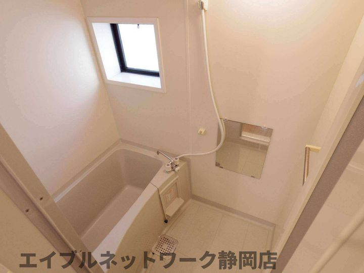 静岡県静岡市葵区沓谷5丁目(アパート)の賃貸物件の風呂