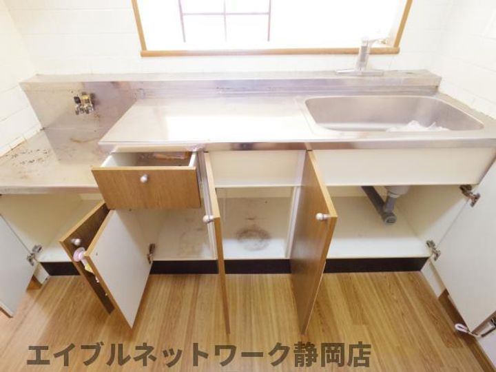 静岡県静岡市葵区上足洗1丁目(マンション)の賃貸物件のキッチン