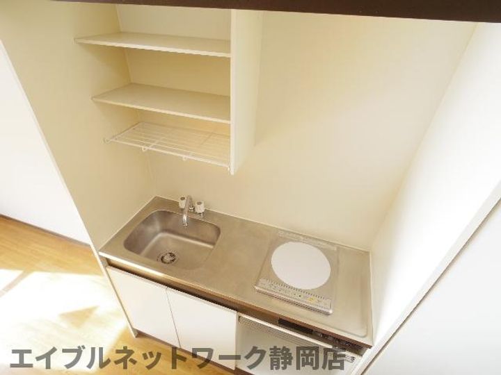 静岡県静岡市葵区鷹匠1丁目(マンション)の賃貸物件のキッチン