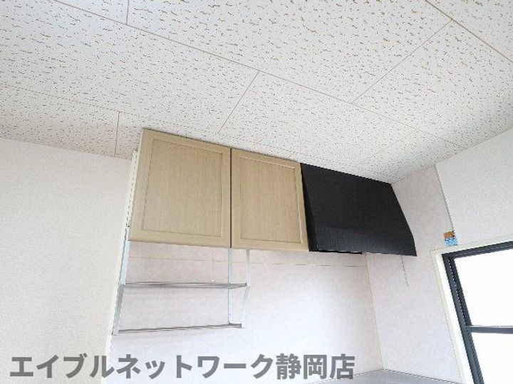静岡県静岡市葵区古庄5丁目(アパート)の賃貸物件のキッチン