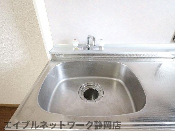 静岡県静岡市葵区古庄5丁目(アパート)の賃貸物件のキッチン