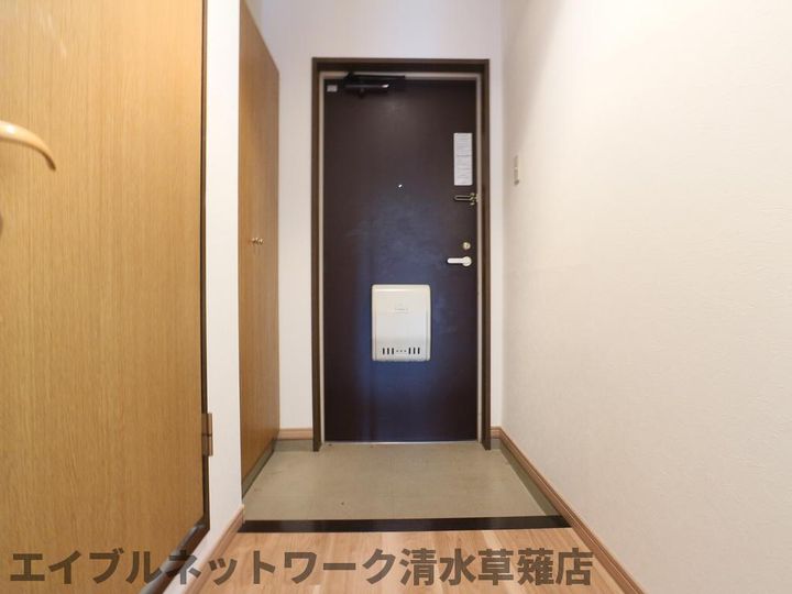 静岡県静岡市駿河区栗原(マンション)の賃貸物件101の玄関