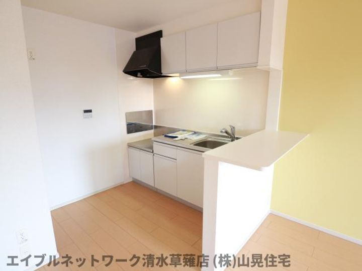 静岡県静岡市葵区瀬名6丁目(アパート)の賃貸物件203のキッチン