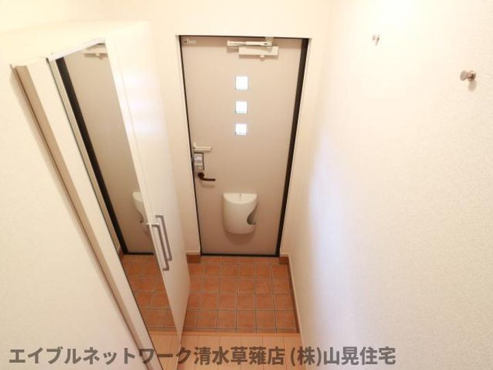 静岡県静岡市葵区瀬名6丁目(アパート)の賃貸物件203の玄関