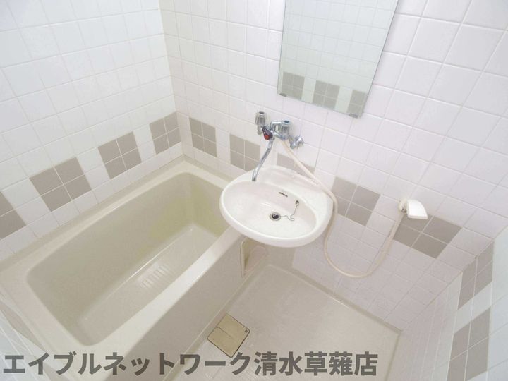静岡県静岡市清水区七ツ新屋1丁目(アパート)の賃貸物件2-Dの風呂