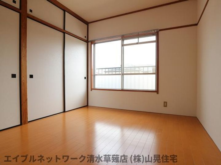 静岡県静岡市葵区西瀬名町(マンション)の賃貸物件202の居間
