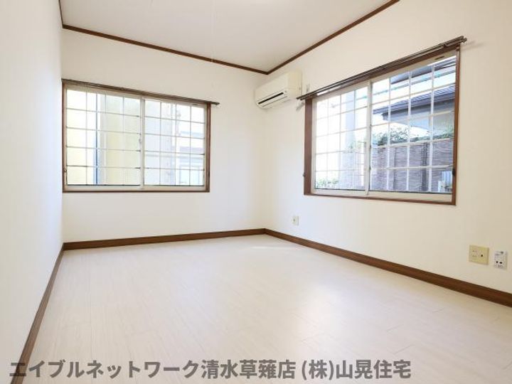 静岡県静岡市清水区草薙杉道3丁目(アパート)の賃貸物件1Bの居間