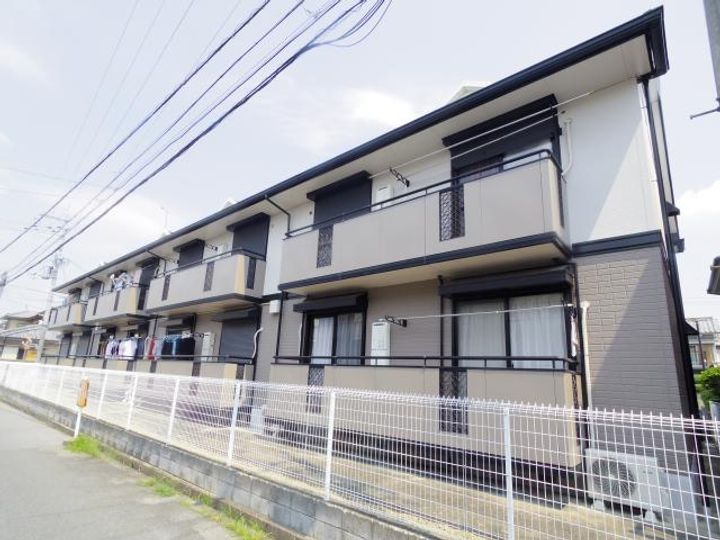 クレセール八木A棟の外観