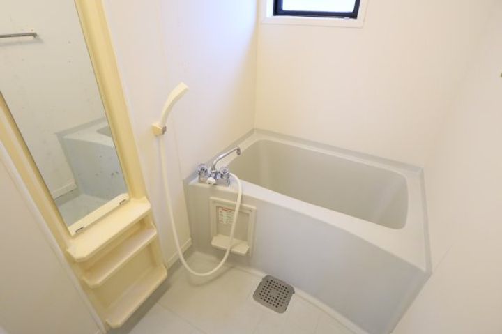 クレセール八木A棟の風呂