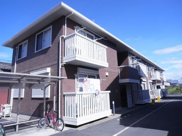 コージーコート八木 D棟の外観