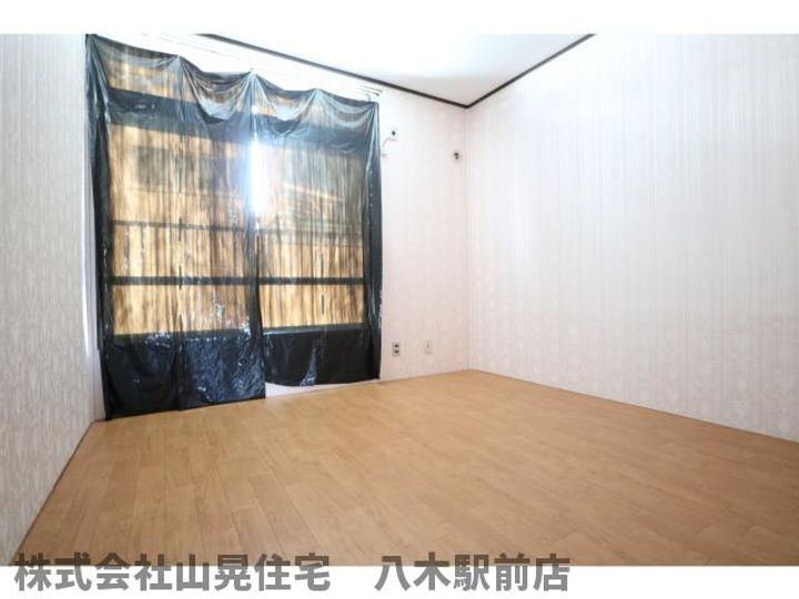 奈良県橿原市北八木町2丁目(アパート)の賃貸物件203の居間