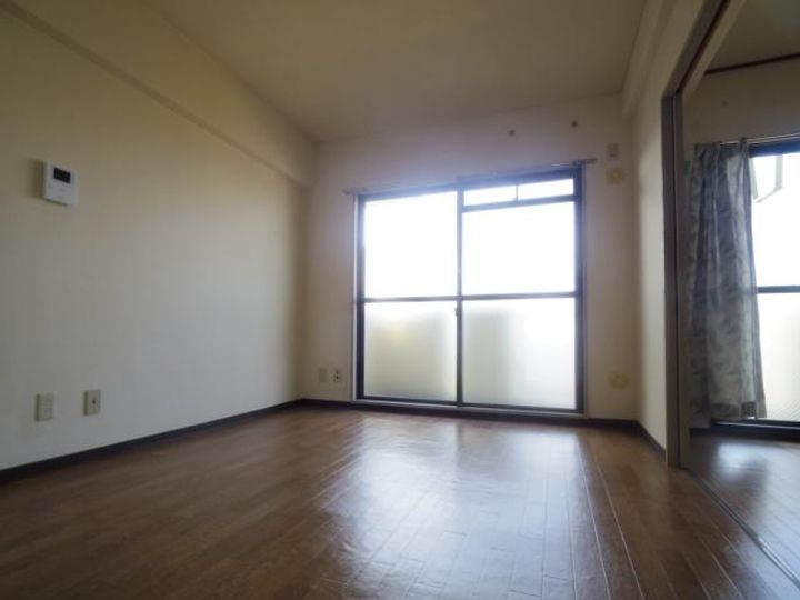 奈良県橿原市葛本町(マンション)の賃貸物件501の居間