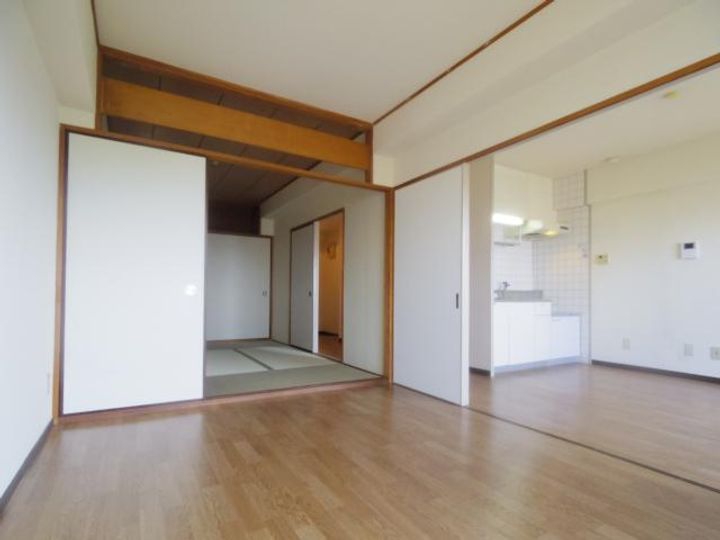 奈良県橿原市葛本町(マンション)の賃貸物件501の居間