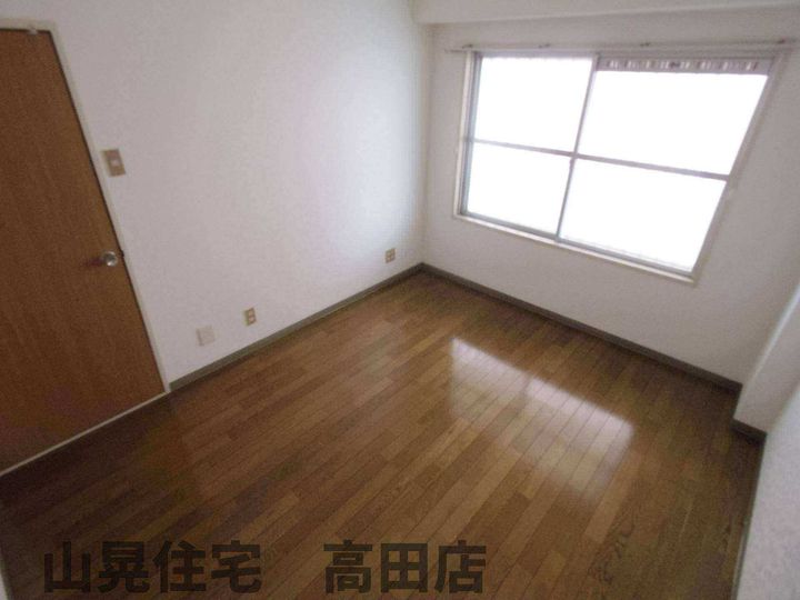 奈良県大和高田市田井新町(マンション)の賃貸物件の居間