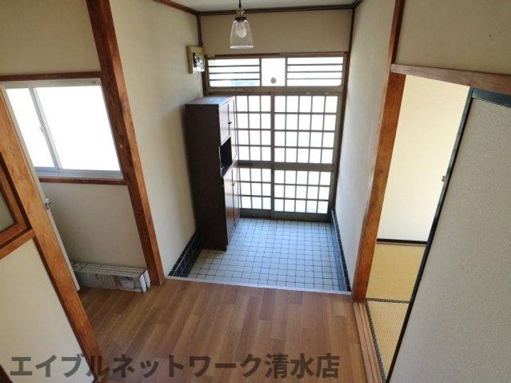 静岡県静岡市清水区春日1丁目(一戸建)の賃貸物件の玄関