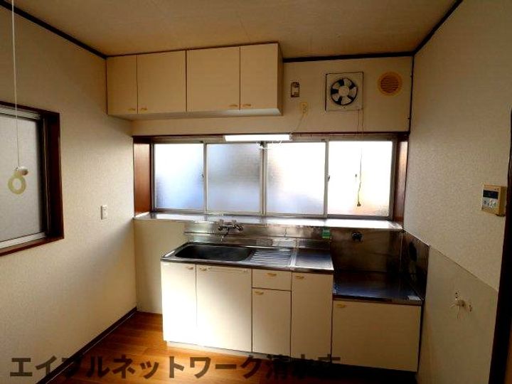 静岡県静岡市清水区春日1丁目(一戸建)の賃貸物件のキッチン