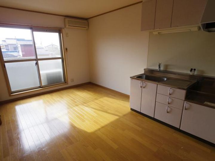 奈良県天理市楢町(アパート)の賃貸物件の居間