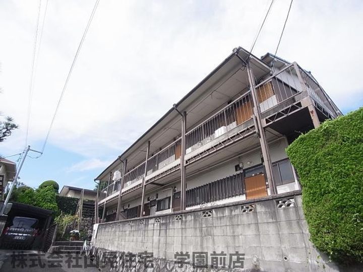 奈良県奈良市百楽園5丁目(アパート)の賃貸物件の外観
