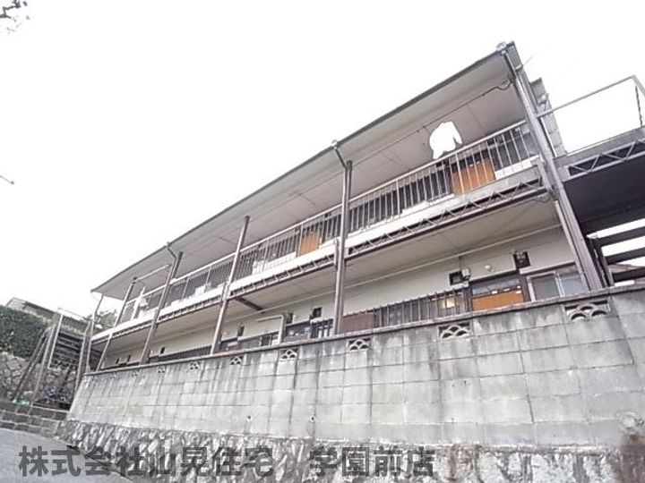 奈良県奈良市百楽園5丁目(アパート)の賃貸物件の外観