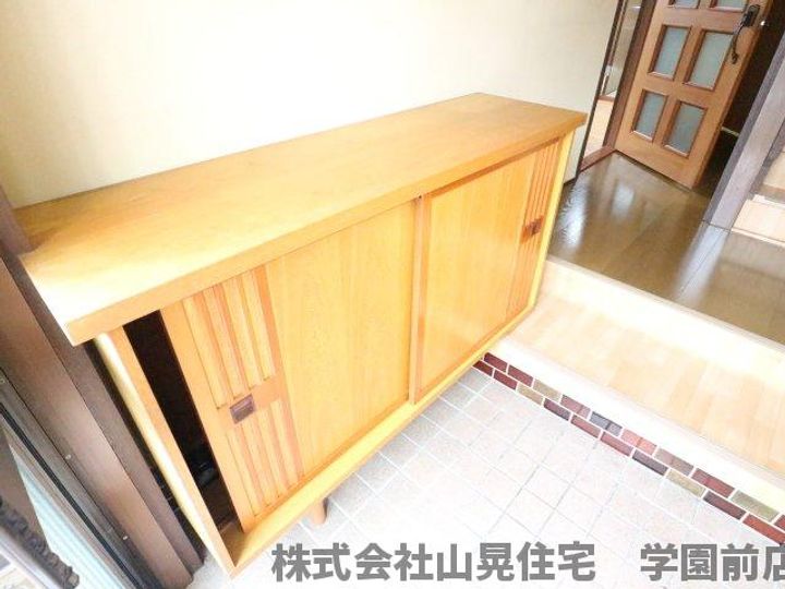 奈良県奈良市学園大和町3丁目(一戸建)の賃貸物件の玄関