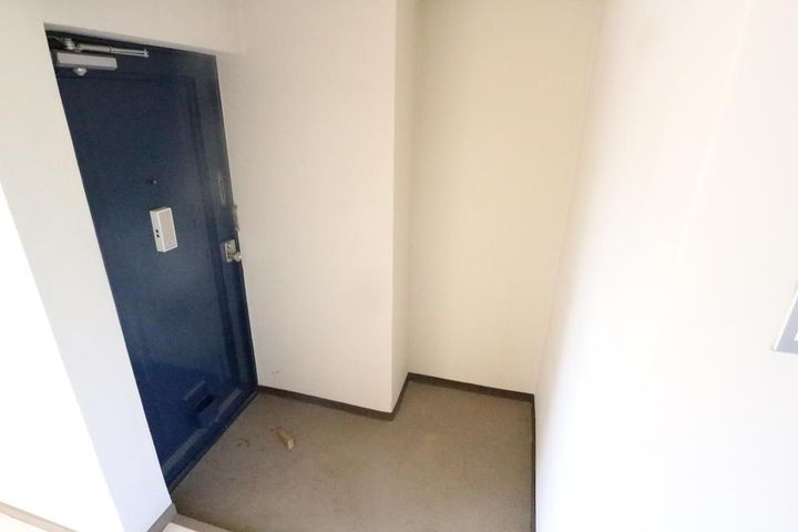 FSマンション栄町の玄関