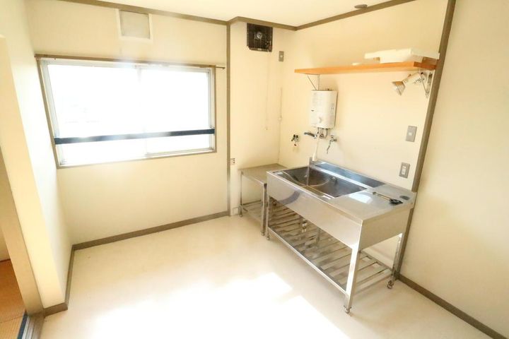 FSマンション栄町の居間